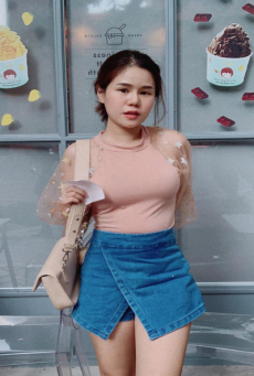 น้องเบนซ์โชว์เสียว  สาวไทยช่วยตัวเองทั้งอมเลียทั้งดูดควยปลอม